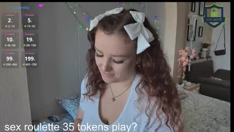 Snapshot of leediseeeex chatting on February 2026 05:51:01 AM ELSA AND SAM online show from February 2026 05:51:01 AM