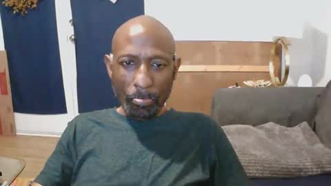 Ebony DeafGuy online show from May 2026 06:19:02 AM