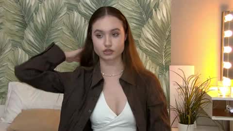Snapshot of leelasmit chatting on October 2025 03:35:02 PM Leela online show from October 2025 03:35:02 PM
