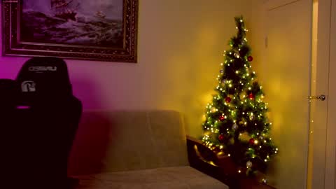 Mia online show from December 2024 07:02:02 AM