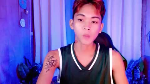 leemoreno18 online show from November 2025 11:34:02 AM