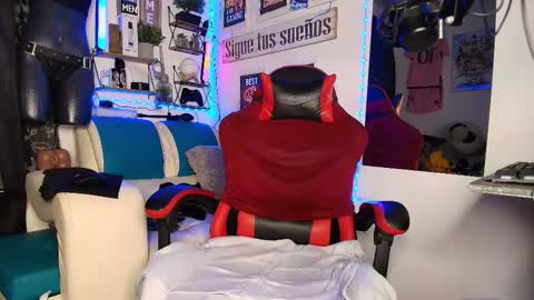 leenar_key online show from February 2026 11:33:01 AM