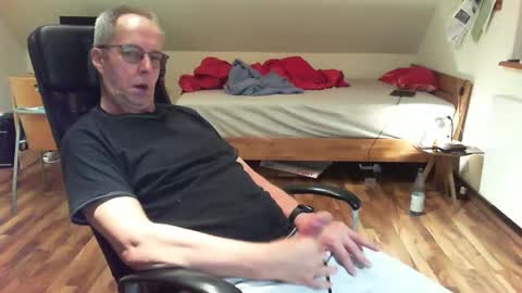 Dave online show from January 2025 01:06:02 AM