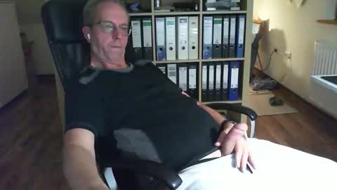 Dave online show from September 2025 10:25:01 PM