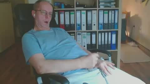 Snapshot of lefti27 chatting on February 2026 11:23:01 PM Dave online show from February 2026 11:23:01 PM