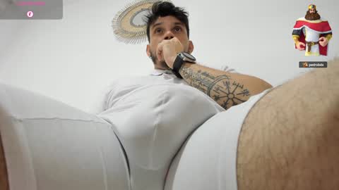 Snapshot of legolas_15 chatting on December 2024 12:11:02 PM Alejandro online show from December 2024 12:11:02 PM