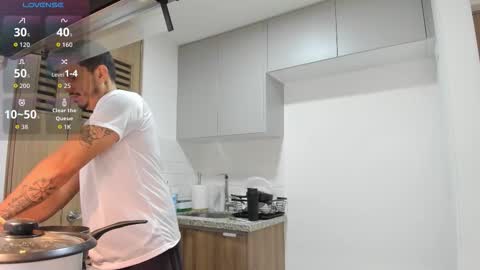 Snapshot of legolas_15 chatting on September 2025 03:24:02 PM Alejandro online show from September 2025 03:24:02 PM