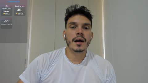 Snapshot of legolas_15 chatting on October 2025 04:47:02 PM Alejandro online show from October 2025 04:47:02 PM