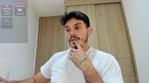 Snapshot of legolas_15 chatting on November 2025 12:33:01 AM Alejandro online show from November 2025 12:33:01 AM