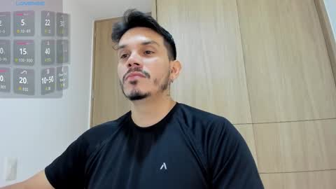 Snapshot of legolas_15 chatting on November 2025 10:01:02 AM Alejandro online show from November 2025 10:01:02 AM