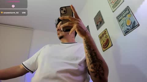 Snapshot of legolas_15 chatting on February 2026 11:36:01 PM Alejandro online show from February 2026 11:36:01 PM