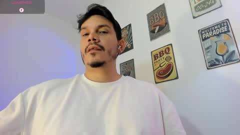 Snapshot of legolas_15 chatting on February 2026 12:43:02 PM Alejandro online show from February 2026 12:43:02 PM