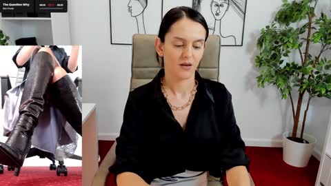 Elle  online show from January 2025 11:54:02 AM