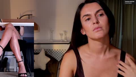 Elle  online show from October 2025 03:00:01 PM