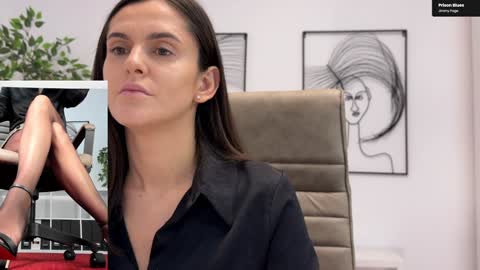 Elle  online show from November 2025 07:57:01 AM