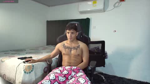  Lei  online show from February 2025 10:34:02 PM