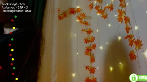 hey Im Leia and I love rock  online show from November 2025 08:19:01 PM