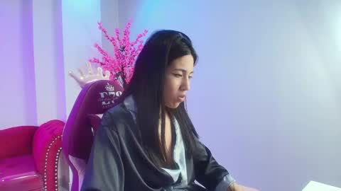 Leia.  online show from January 2025 02:25:01 PM