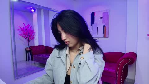 Leia.  online show from January 2025 11:15:02 AM