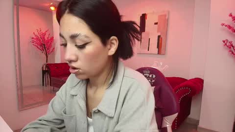 Leia.  online show from February 2025 11:14:02 AM