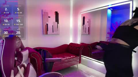 Leia.  online show from September 2025 11:21:02 AM