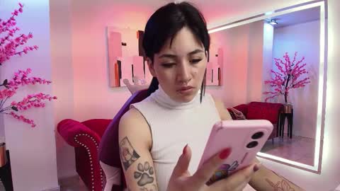 Leia.  online show from September 2025 11:34:02 AM