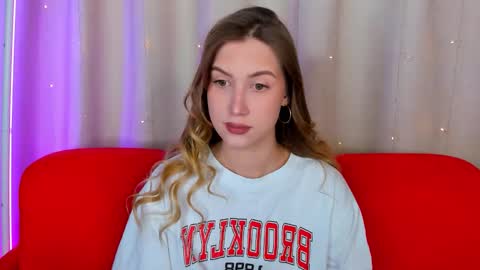 leiawow online show from November 2025 08:46:02 AM