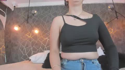 LEIGH ANGELS online show from June 2026 02:24:02 AM
