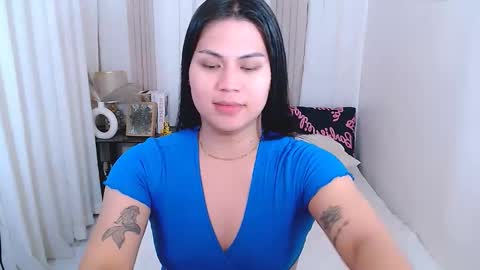 Snapshot of leighcortesi chatting on October 2025 03:35:01 PM Cailey online show from October 2025 03:35:01 PM