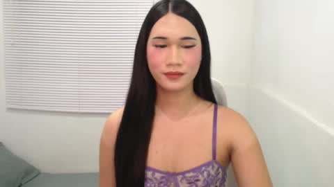 leighs_celine online show from April 2026 04:52:02 PM