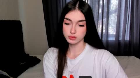 Leila online show from April 2026 11:25:02 AM