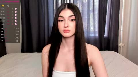Leila online show from May 2026 01:05:02 PM