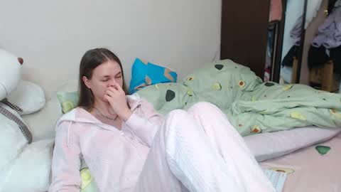 Snapshot of leila_bambi_ chatting on January 2025 10:37:01 PM leila_bambi_ online show from January 2025 10:37:01 PM