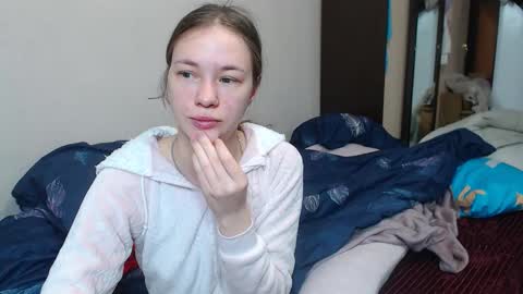 Snapshot of leila_bambi_ chatting on February 2025 03:10:02 AM leila_bambi_ online show from February 2025 03:10:02 AM