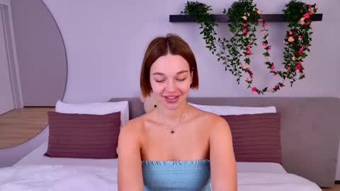 Snapshot of leilalawson chatting on February 2025 07:44:02 AM LeilaLawson online show from February 2025 07:44:02 AM