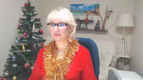 Snapshot of leilamays chatting on January 2025 11:11:01 AM Leila Kinky online show from January 2025 11:11:01 AM