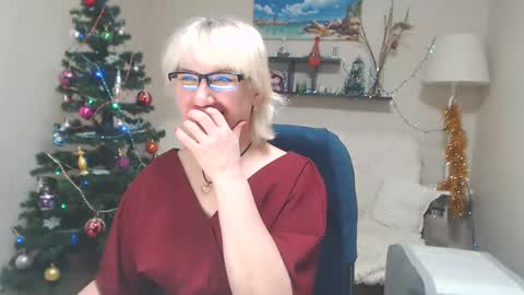 Snapshot of leilamays chatting on January 2025 11:31:02 AM Leila Kinky online show from January 2025 11:31:02 AM