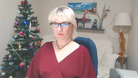 Snapshot of leilamays chatting on January 2025 06:22:02 AM Leila Kinky online show from January 2025 06:22:02 AM