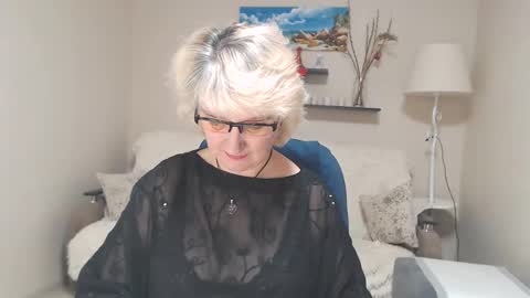 Snapshot of leilamays chatting on January 2025 06:24:01 AM Leila Kinky online show from January 2025 06:24:01 AM