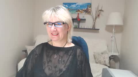 Snapshot of leilamays chatting on January 2025 10:17:02 AM Leila Kinky online show from January 2025 10:17:02 AM