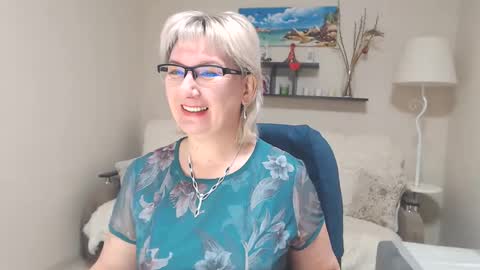 Snapshot of leilamays chatting on January 2025 01:48:01 AM Leila Kinky online show from January 2025 01:48:01 AM