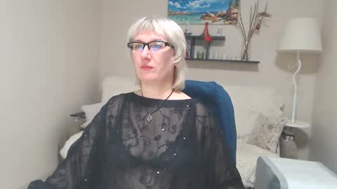 Snapshot of leilamays chatting on January 2025 03:11:01 PM Leila Kinky online show from January 2025 03:11:01 PM