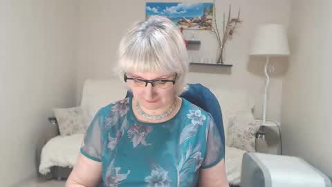 Snapshot of leilamays chatting on February 2025 09:16:01 AM Leila Kinky online show from February 2025 09:16:01 AM