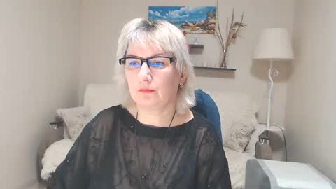 Snapshot of leilamays chatting on February 2025 03:50:02 AM Leila Kinky online show from February 2025 03:50:02 AM