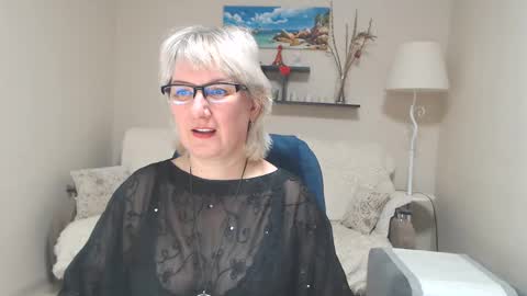 Snapshot of leilamays chatting on February 2025 11:42:02 AM Leila Kinky online show from February 2025 11:42:02 AM