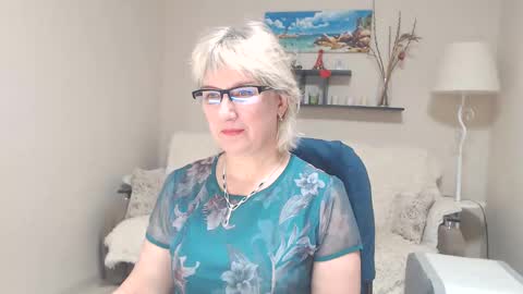 Snapshot of leilamays chatting on February 2025 05:02:01 AM Leila Kinky online show from February 2025 05:02:01 AM