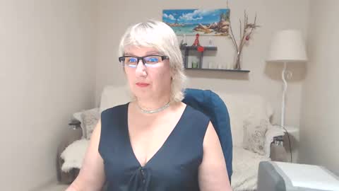Snapshot of leilamays chatting on February 2025 09:01:01 AM Leila Kinky online show from February 2025 09:01:01 AM