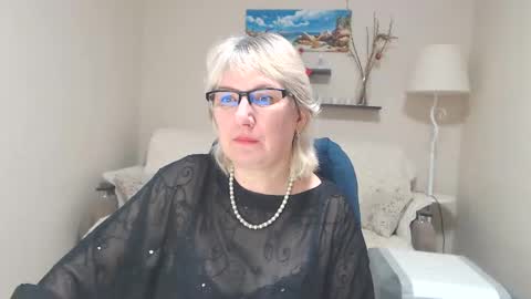 Snapshot of leilamays chatting on February 2025 07:31:01 AM Leila Kinky online show from February 2025 07:31:01 AM