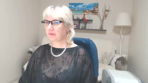 Snapshot of leilamays chatting on February 2025 11:41:02 AM Leila Kinky online show from February 2025 11:41:02 AM