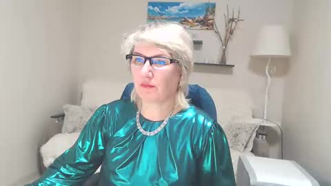 Snapshot of leilamays chatting on March 2025 06:52:02 AM Leila Kinky online show from March 2025 06:52:02 AM